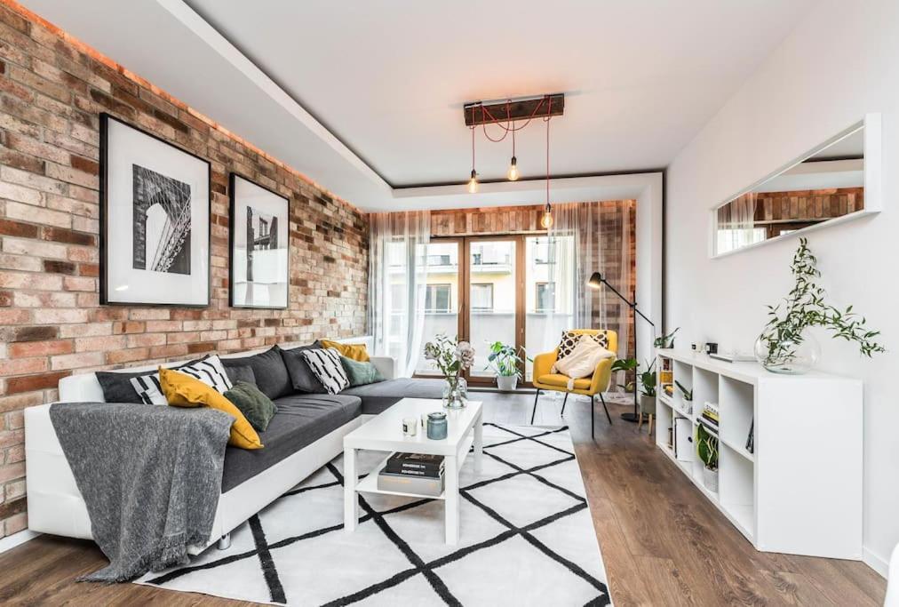 Apartment Luksusowy & Parking Breslau